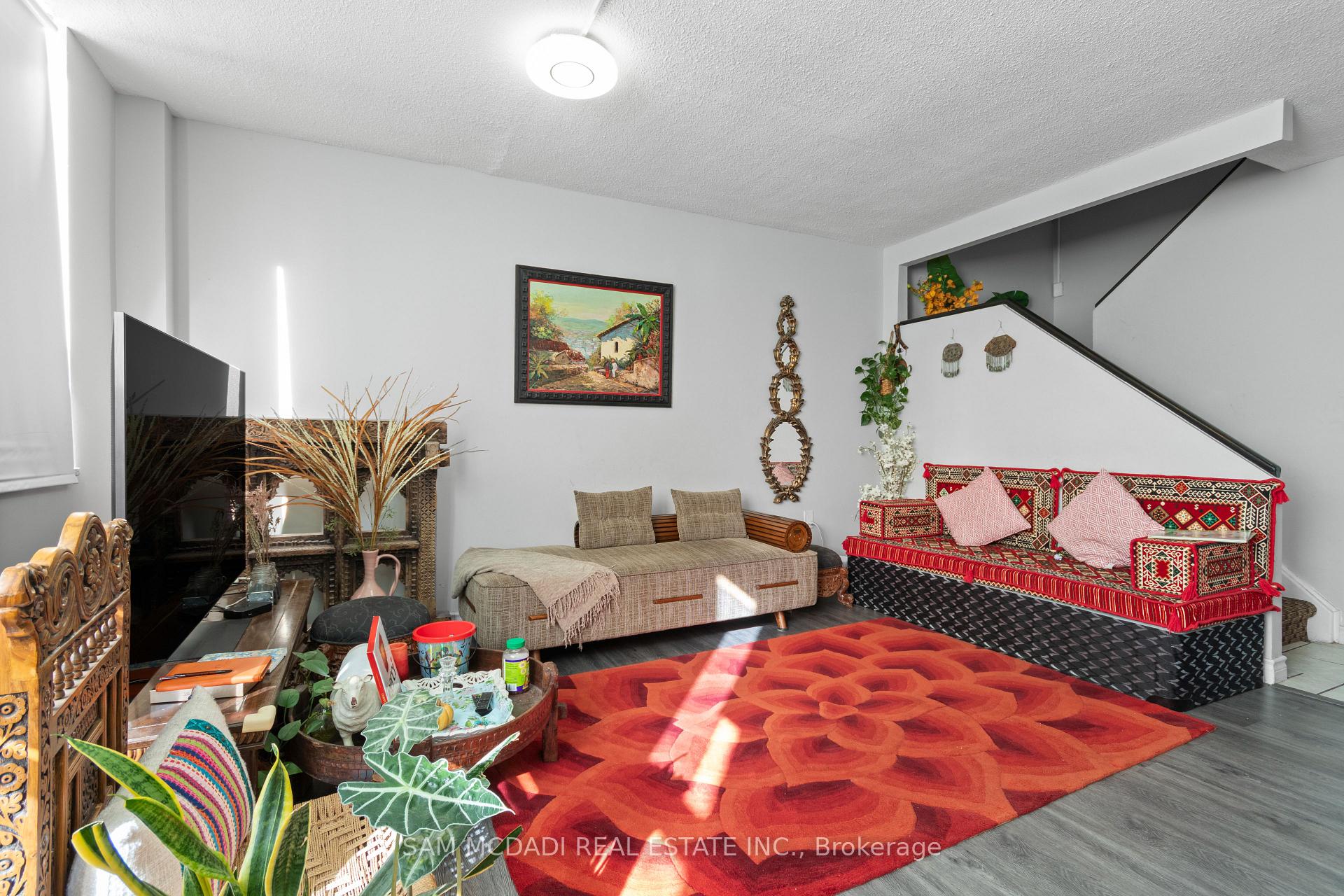 1050 Stainton Drive 211