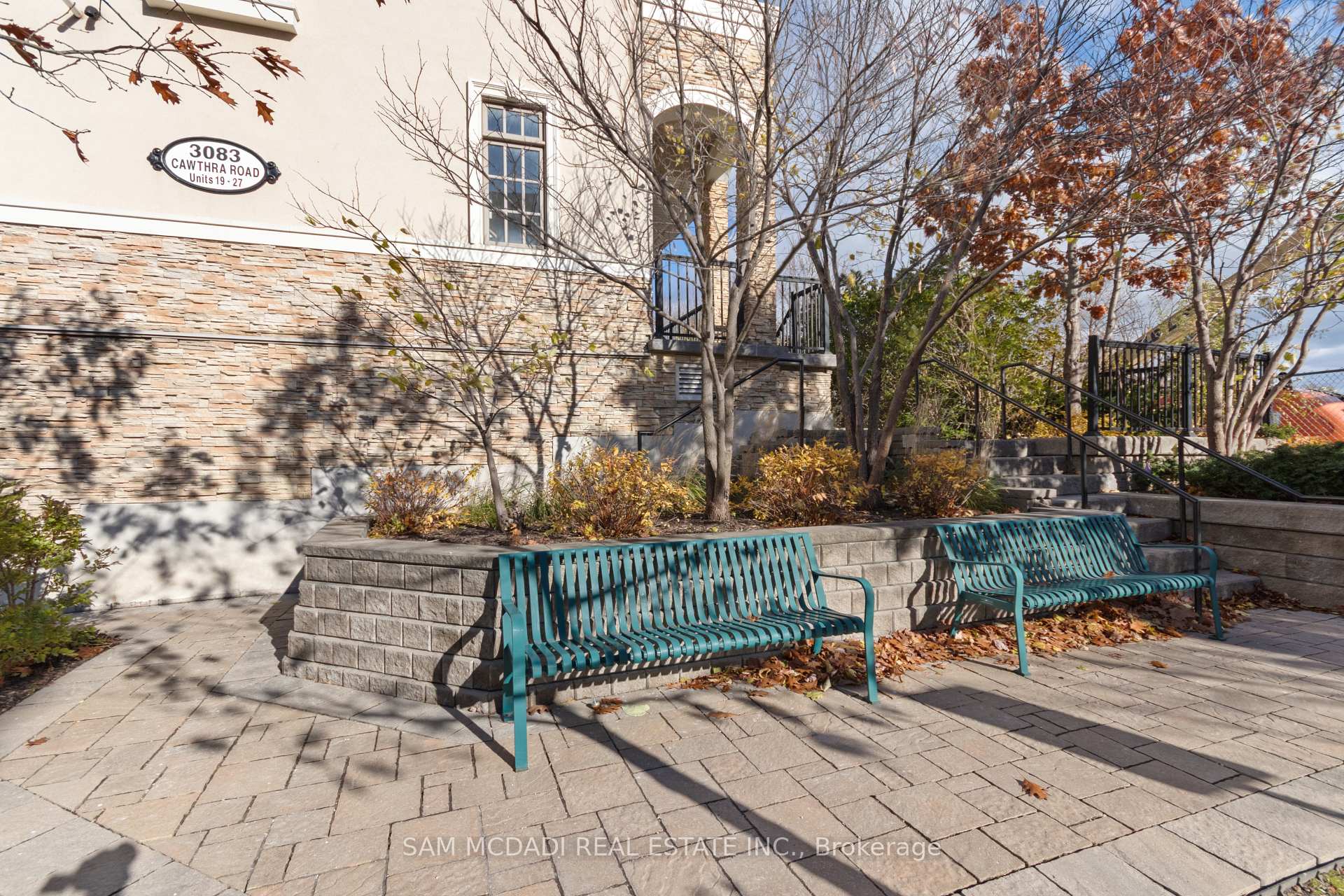 3083 Cawthra Road 23