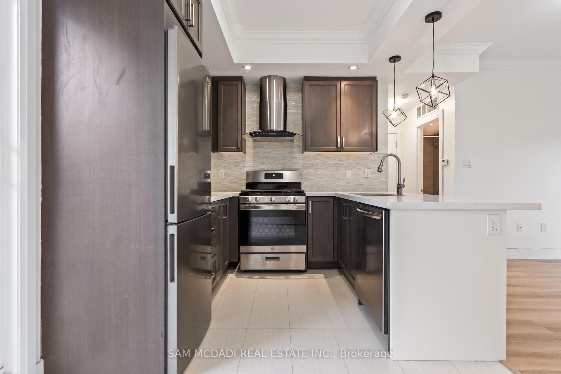 3083 Cawthra Road 23