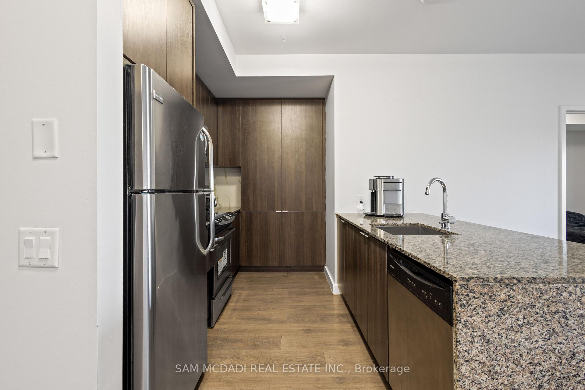 5025 Harvard Road 211