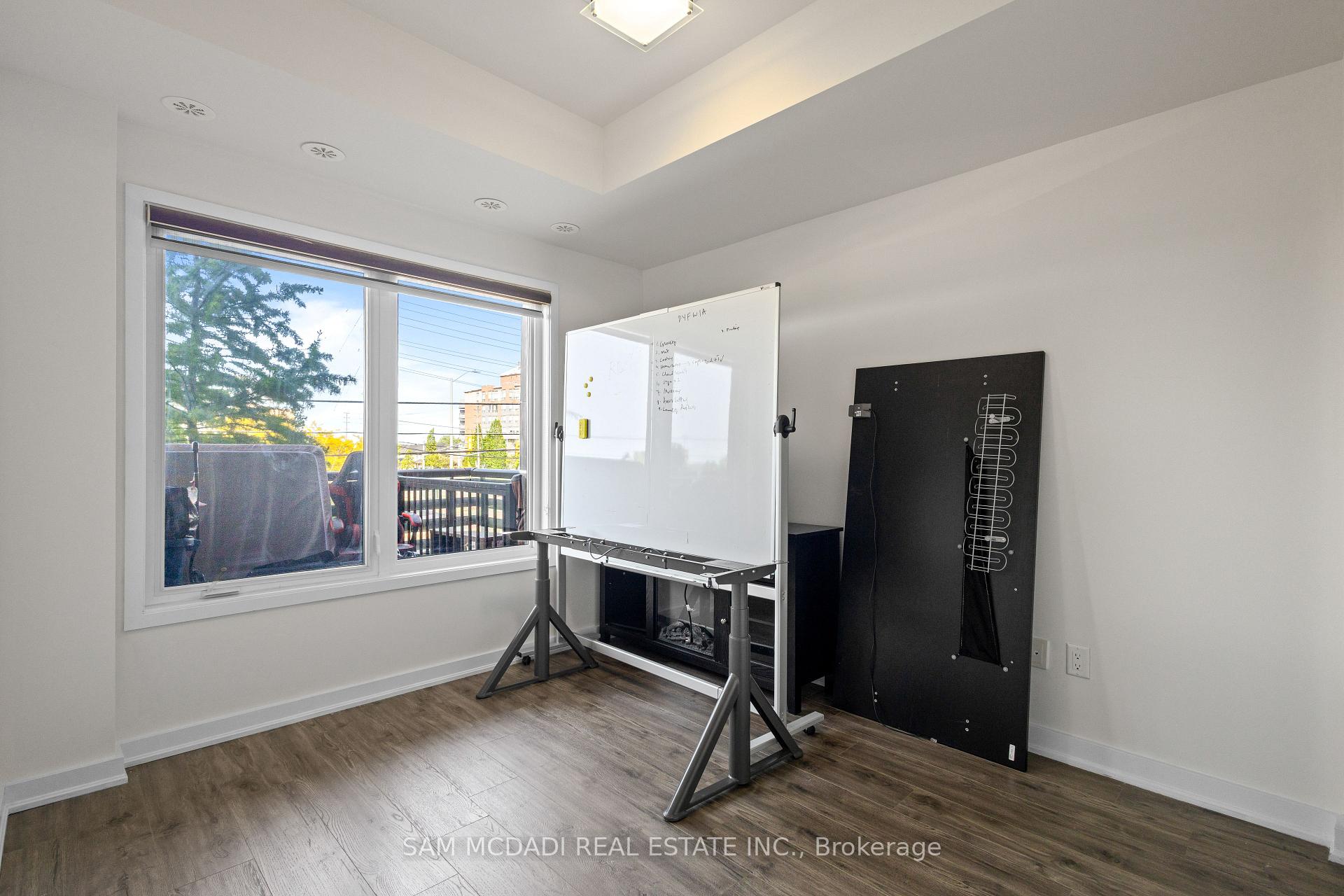 5025 Harvard Road 211