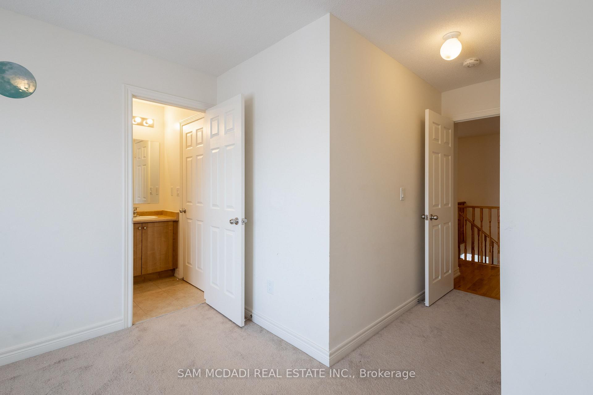 3932 S Tufgar Crescent S