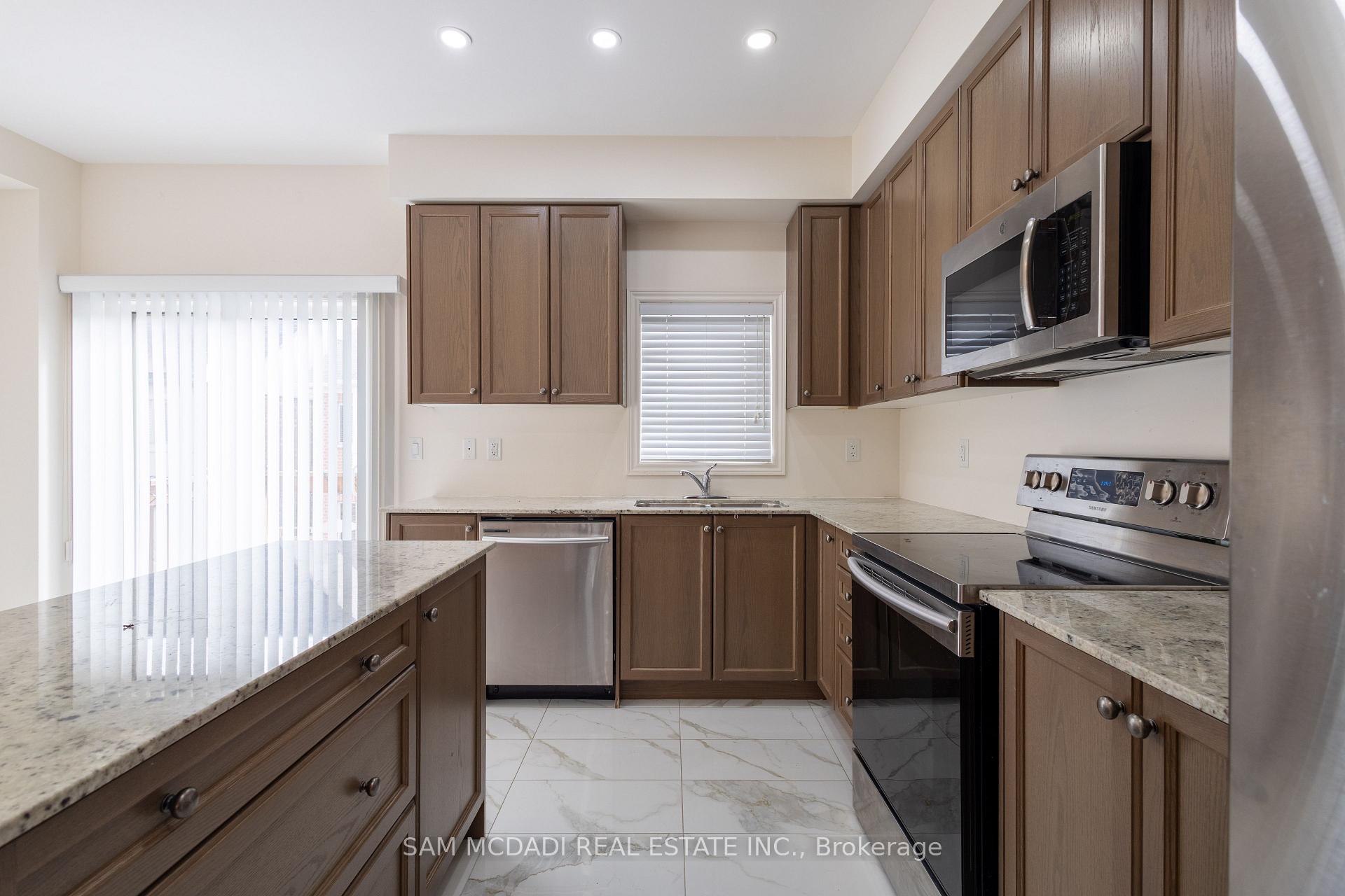 3932 S Tufgar Crescent S