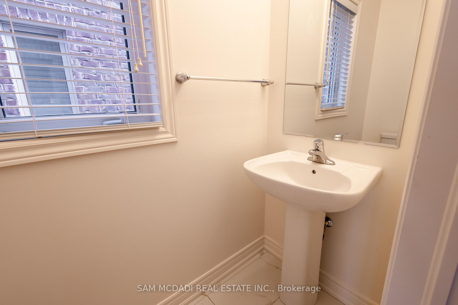 3932 S Tufgar Crescent S