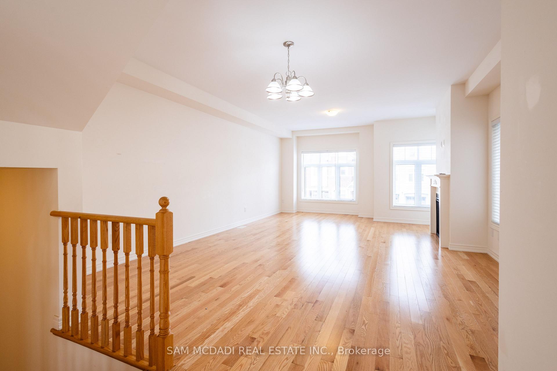 3932 S Tufgar Crescent S