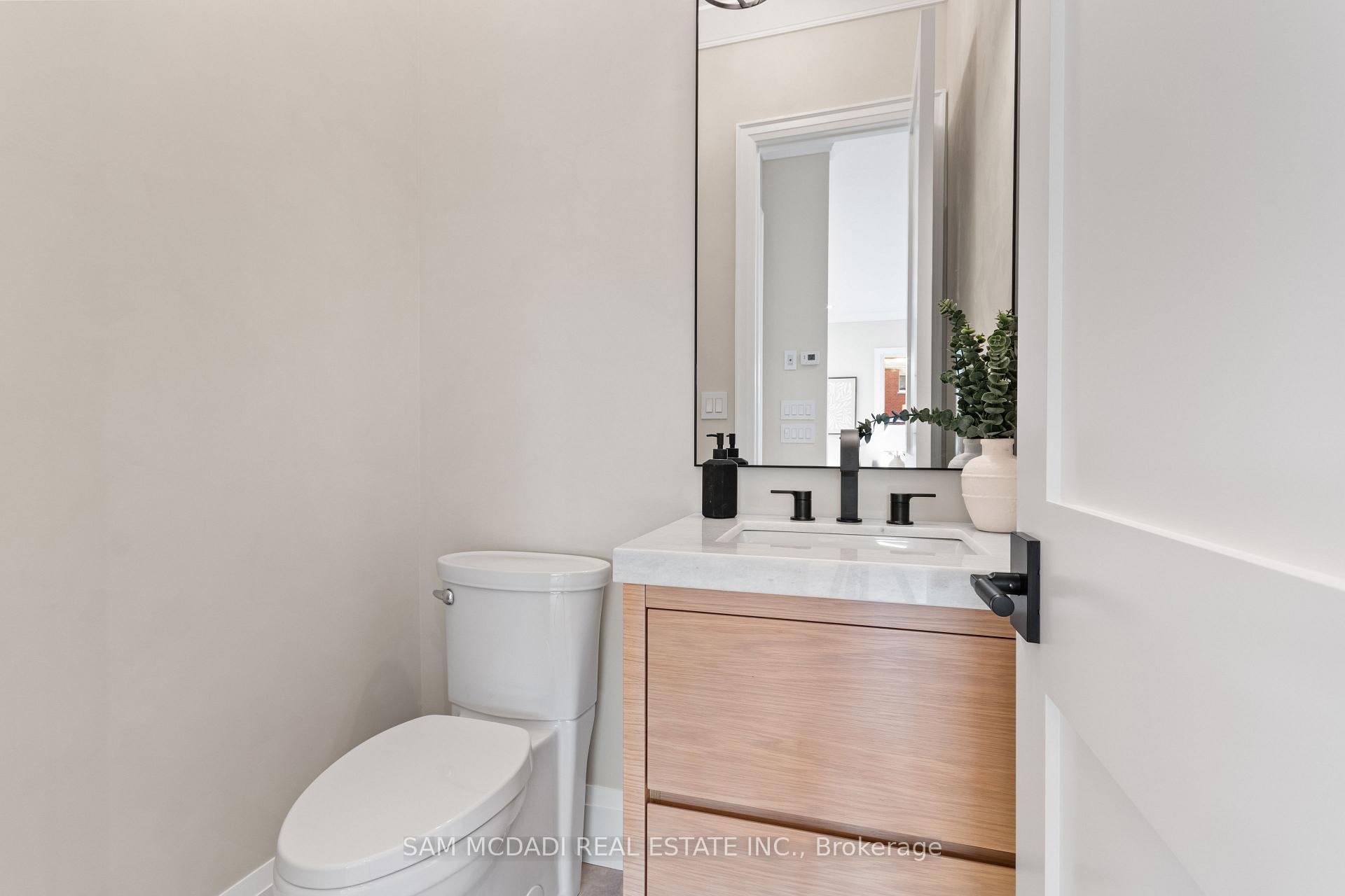 4584 Full Moon Circle