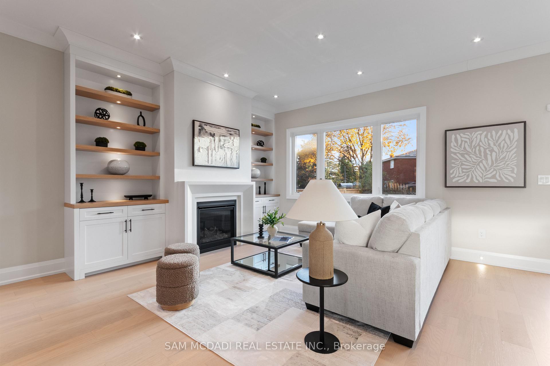 4584 Full Moon Circle