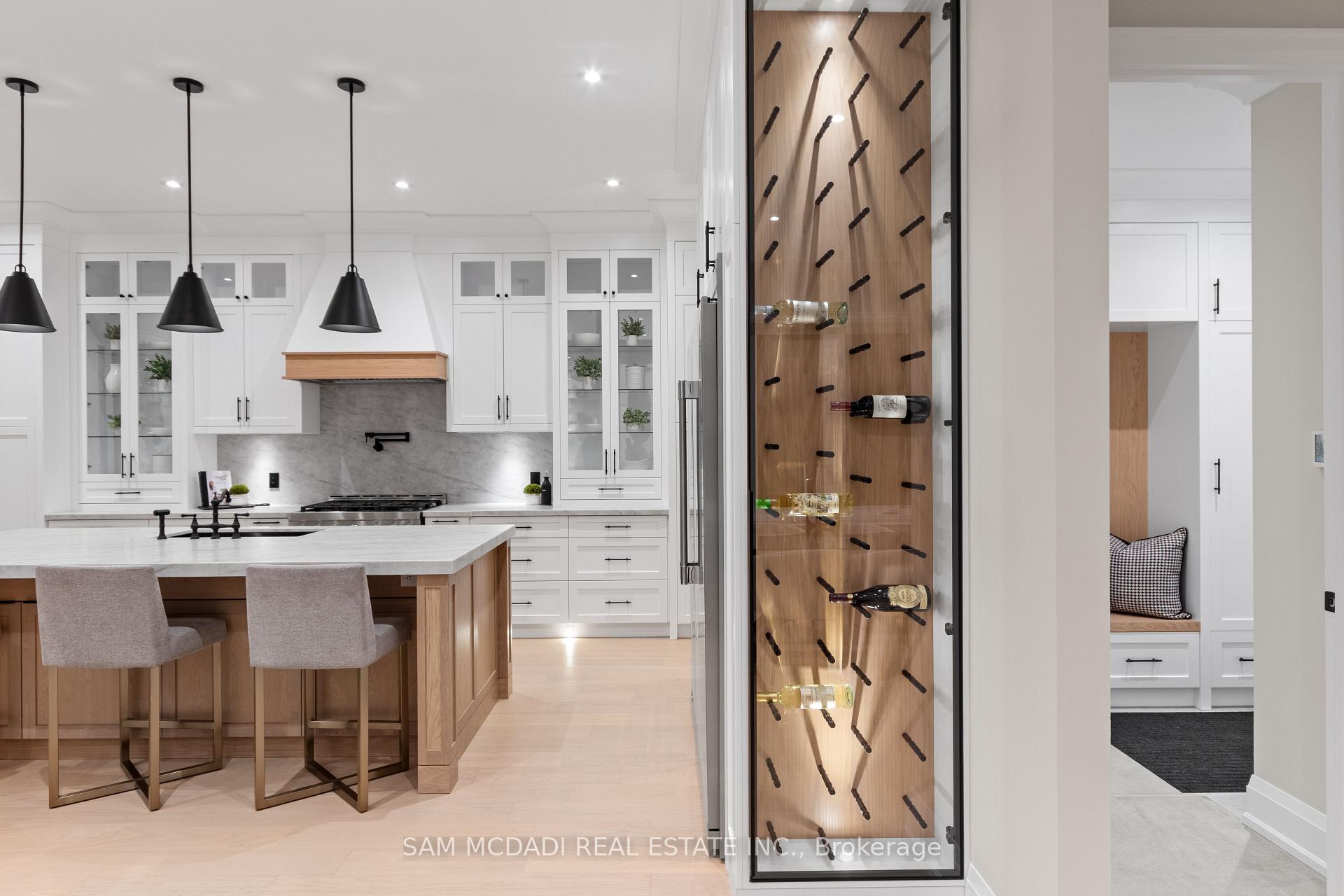 4584 Full Moon Circle