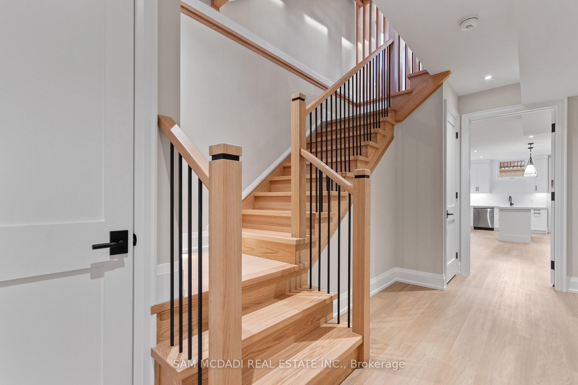 4584 Full Moon Circle