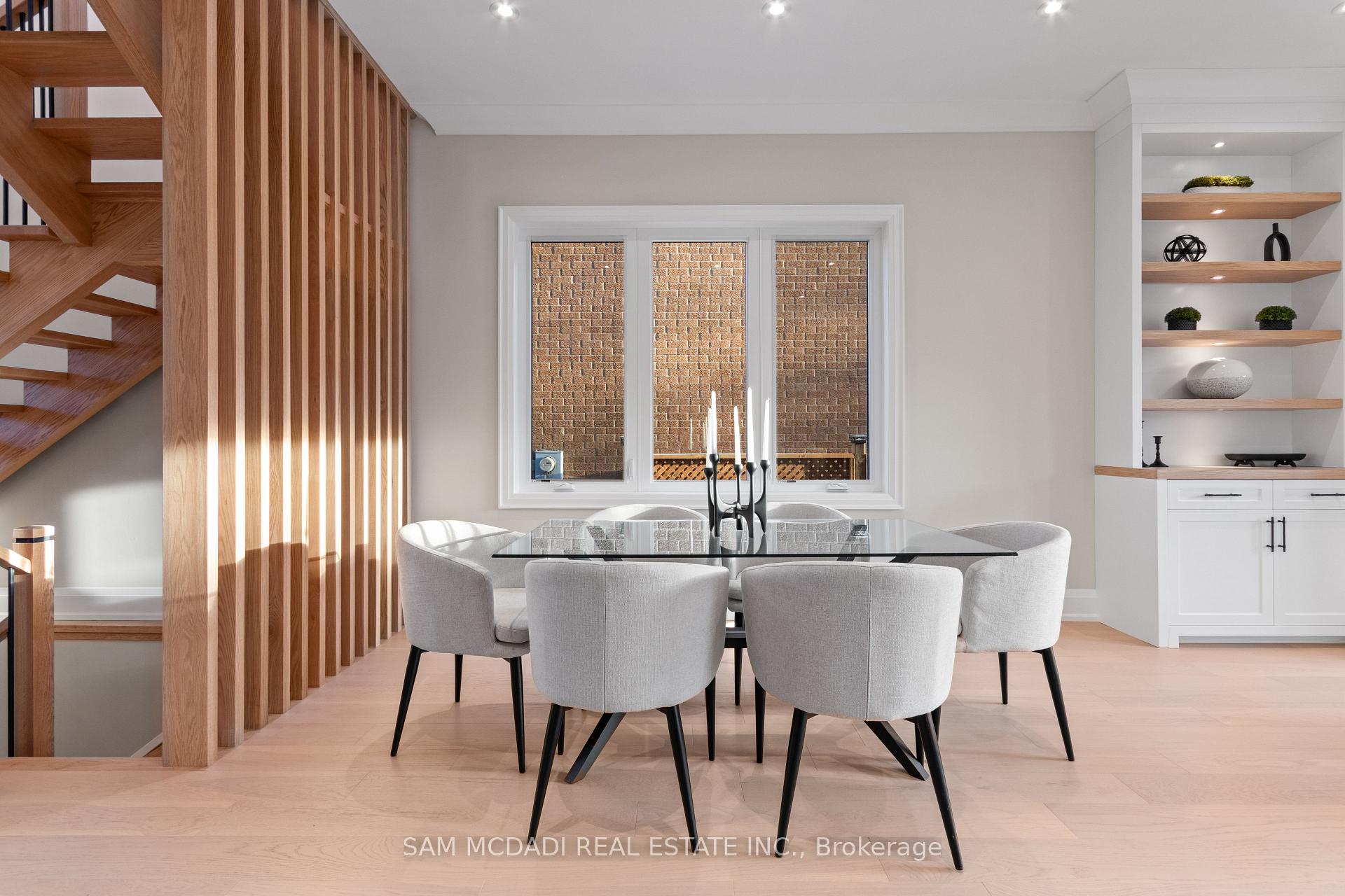 4584 Full Moon Circle