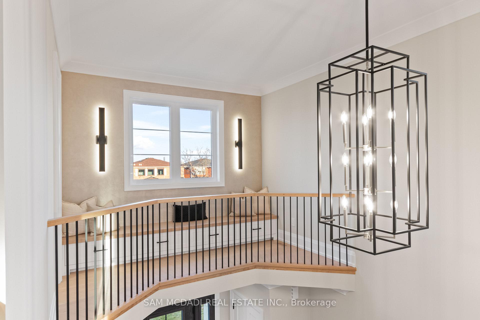 4584 Full Moon Circle