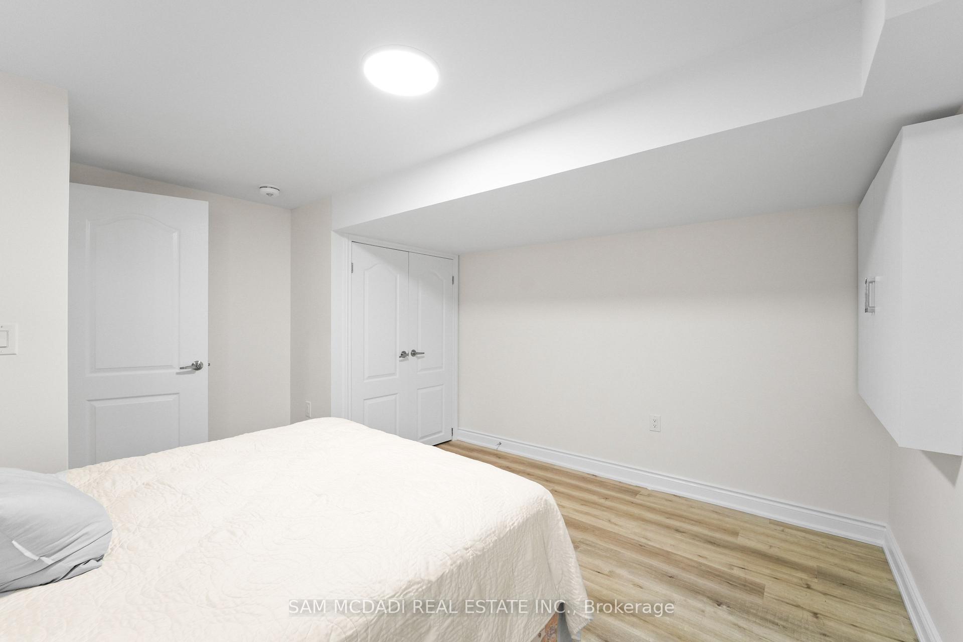 904 Somerville Terrace