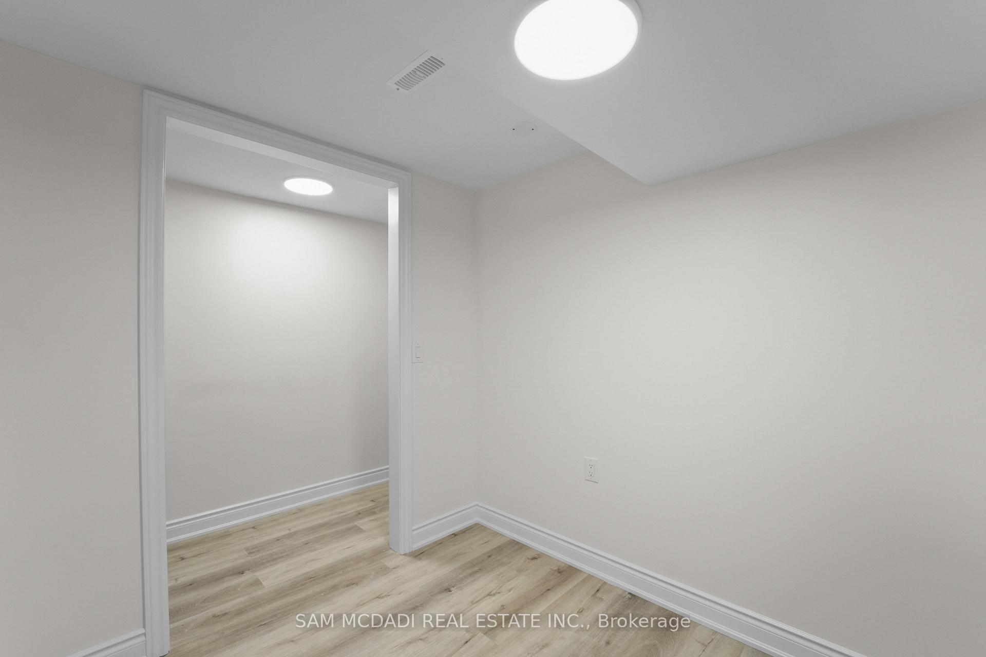 904 Somerville Terrace