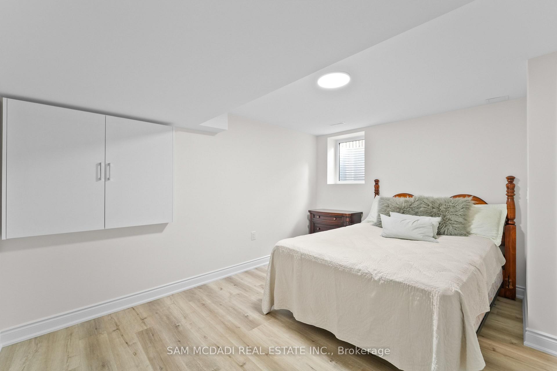 904 Somerville Terrace