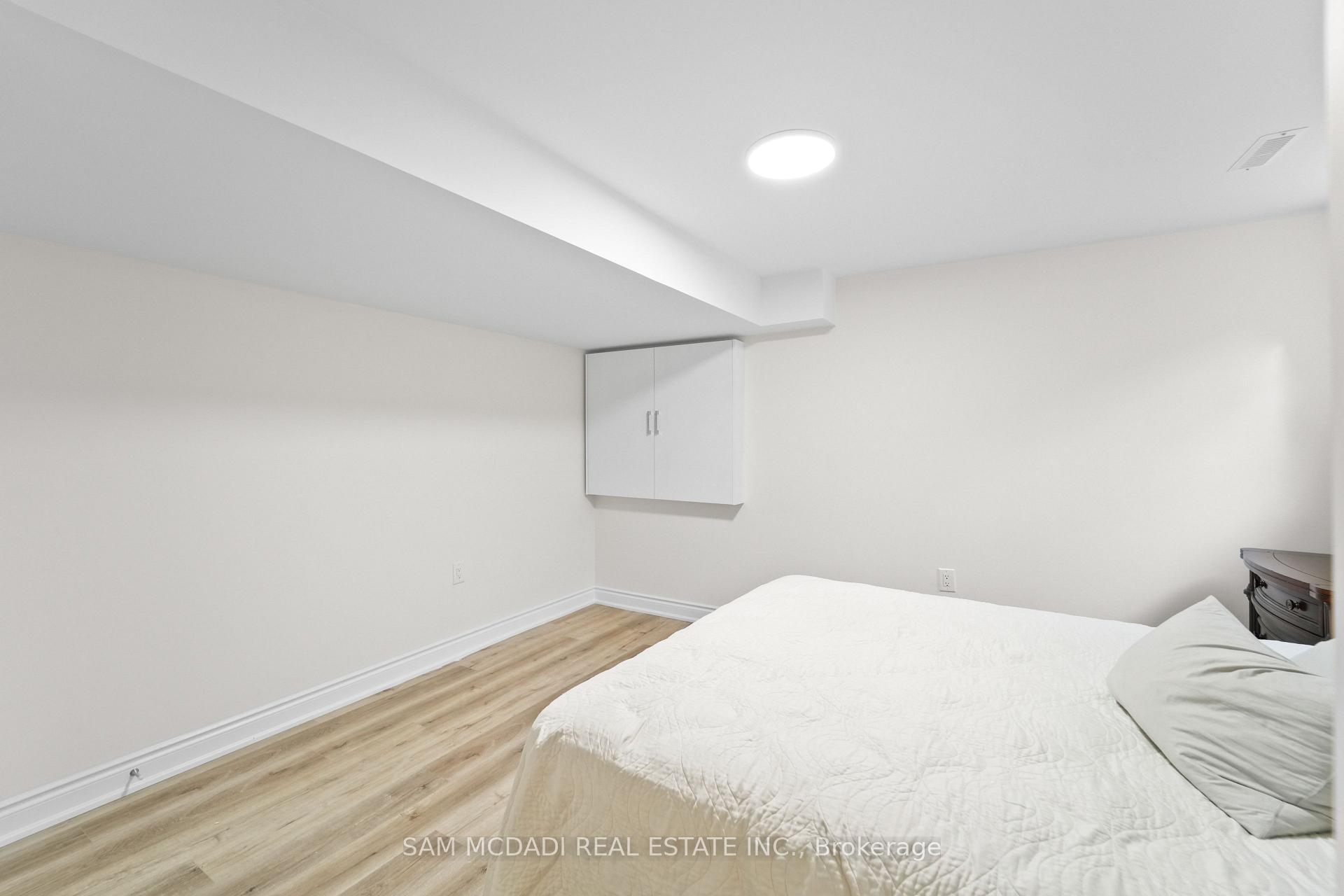 904 Somerville Terrace