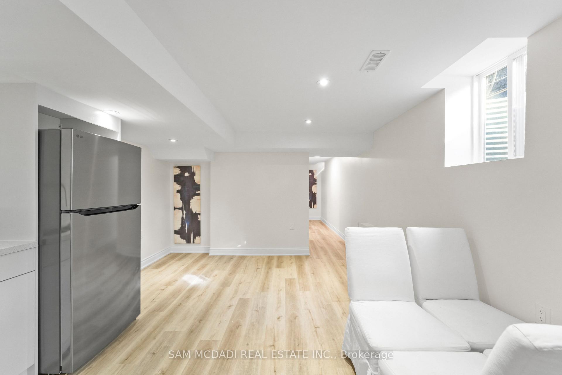 904 Somerville Terrace