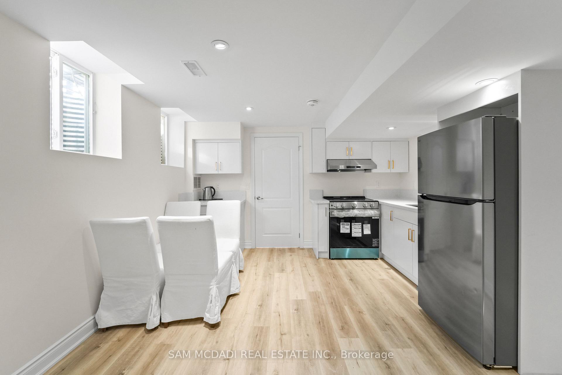 904 Somerville Terrace