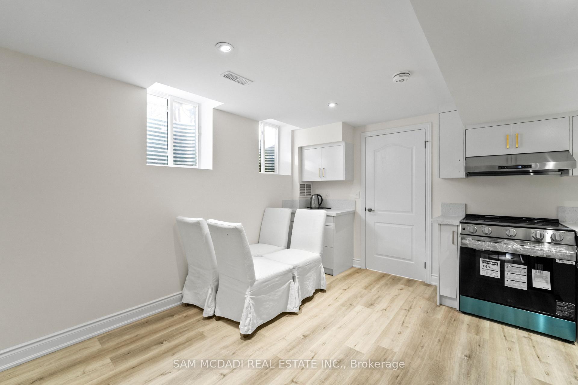 904 Somerville Terrace