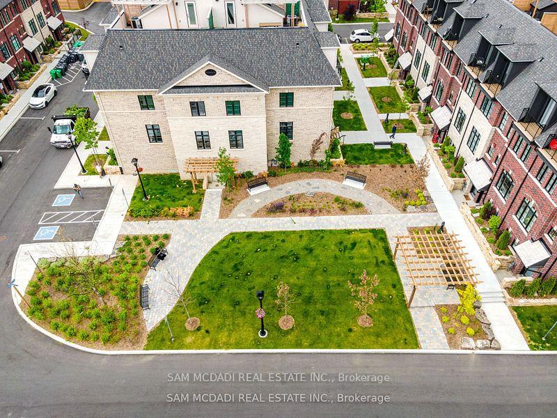 10 Lunar Crescent 24