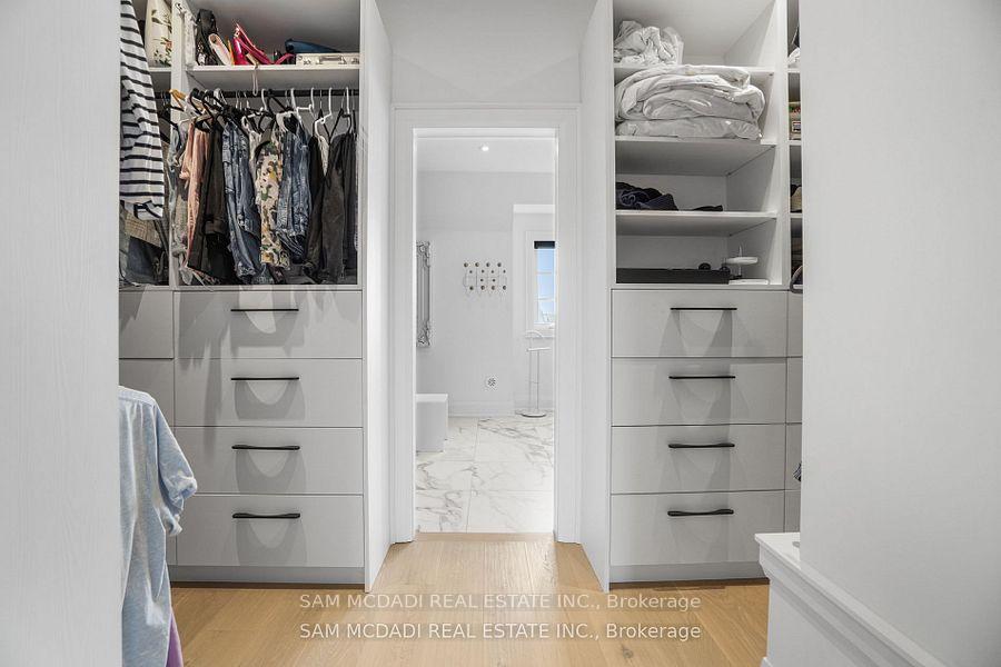 10 Lunar Crescent 24