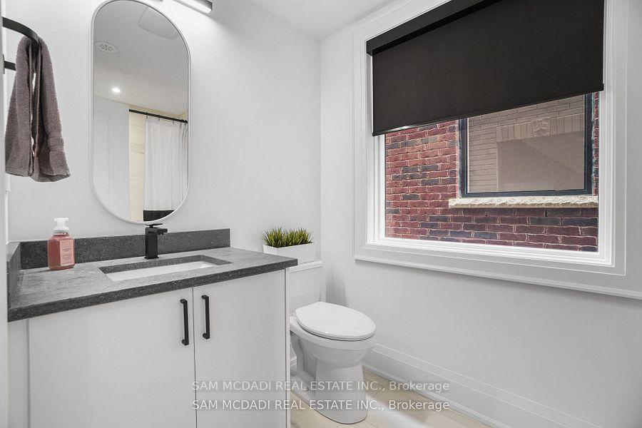 10 Lunar Crescent 24