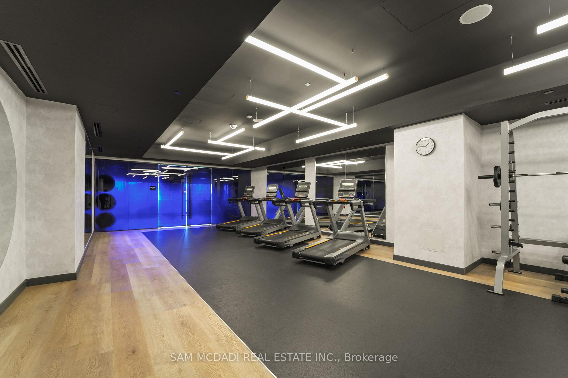 86 Dundas Street E 1513