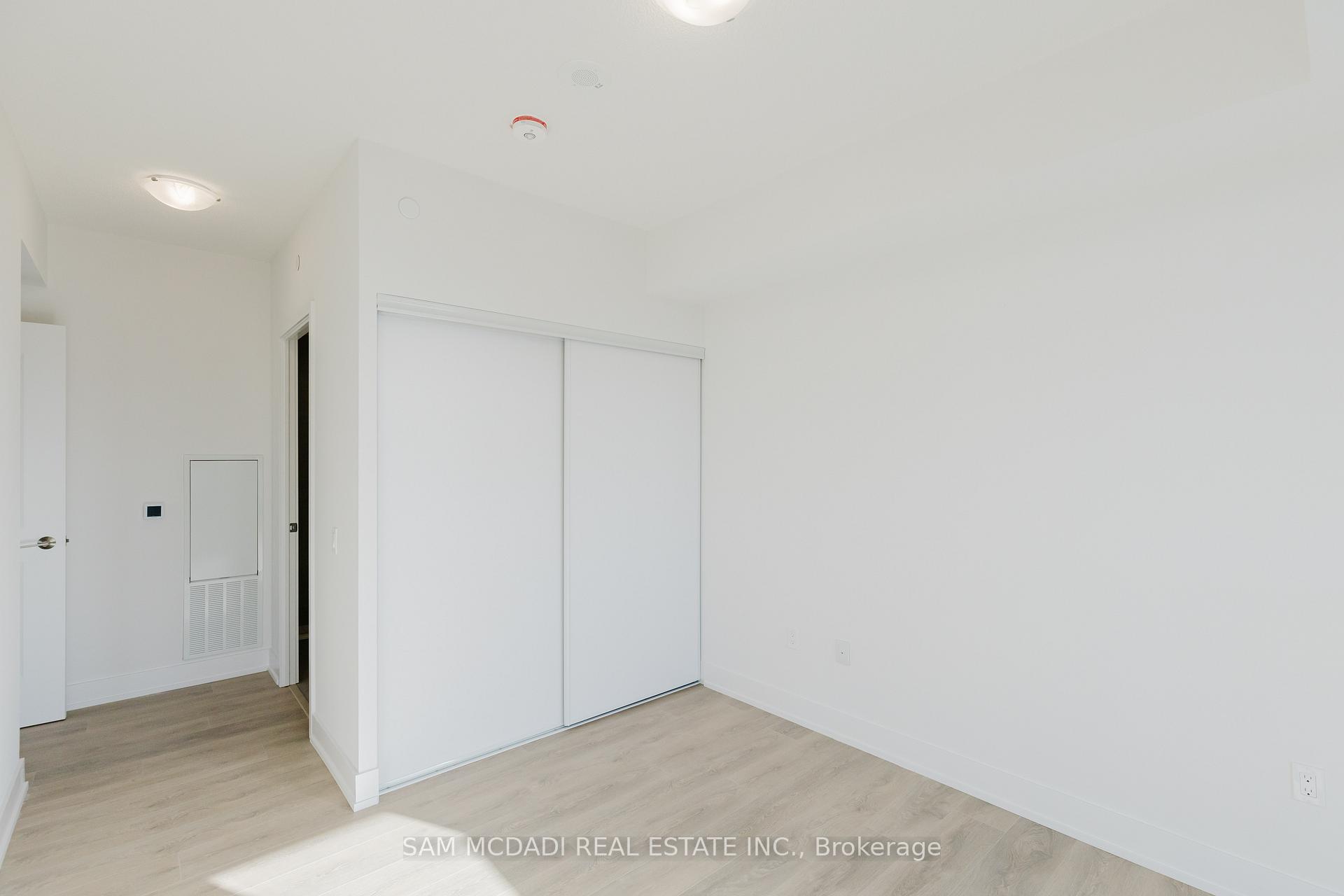 202 Burnhamthrope Road E 2003