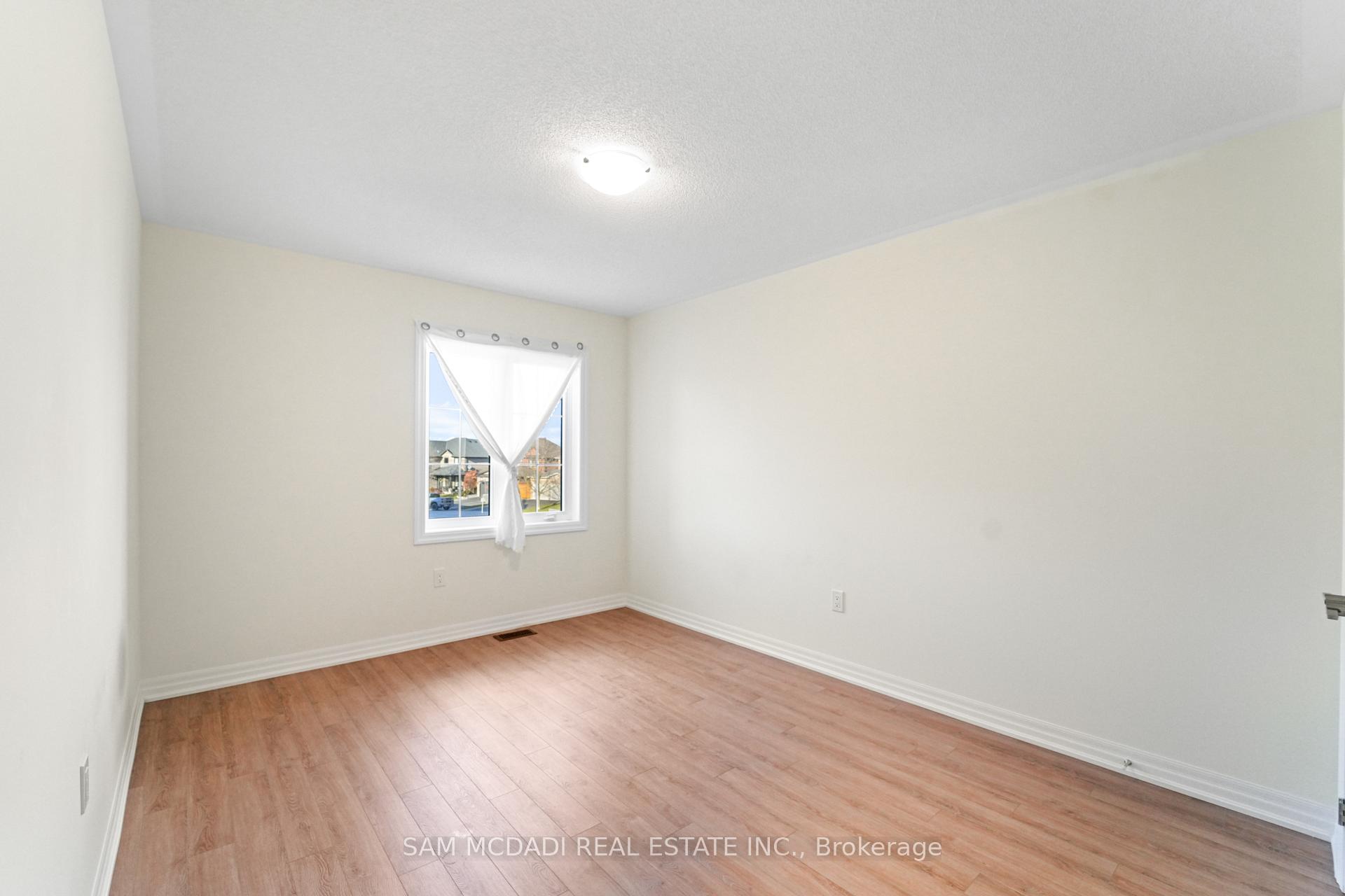 37 SOUTHBURY MANOR (Upper) Drive