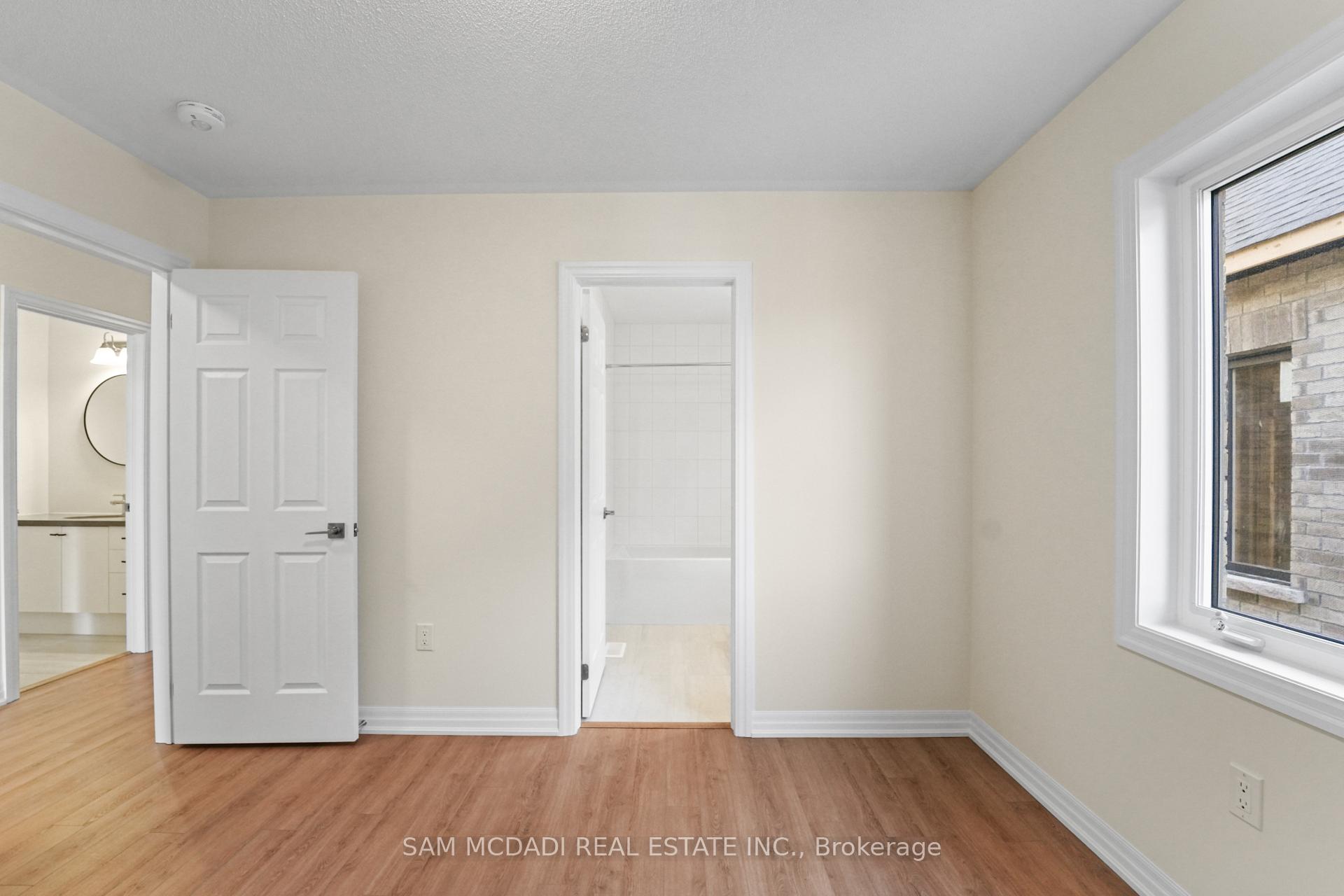 37 SOUTHBURY MANOR (Upper) Drive