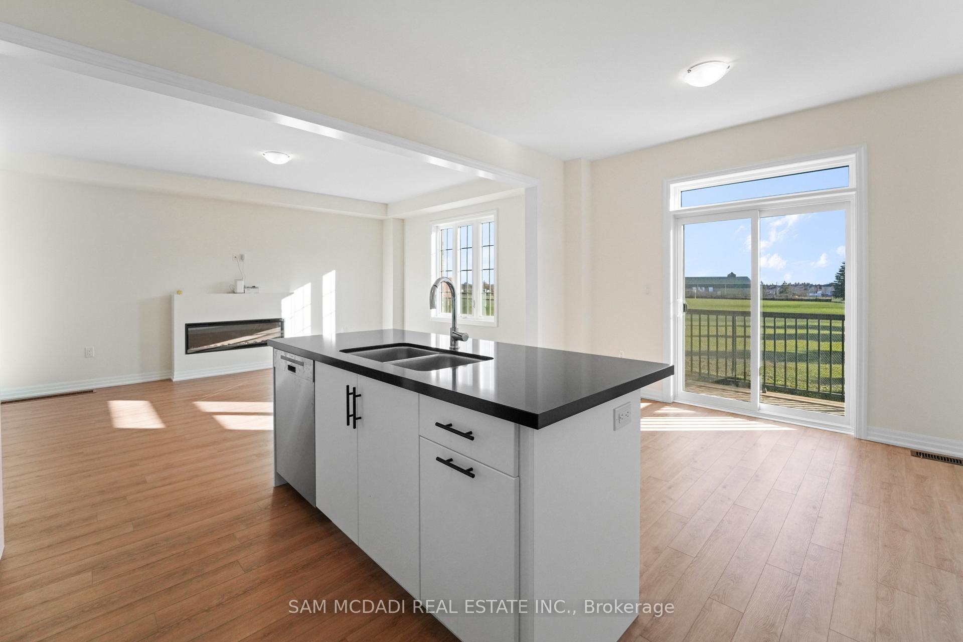 37 SOUTHBURY MANOR (Upper) Drive