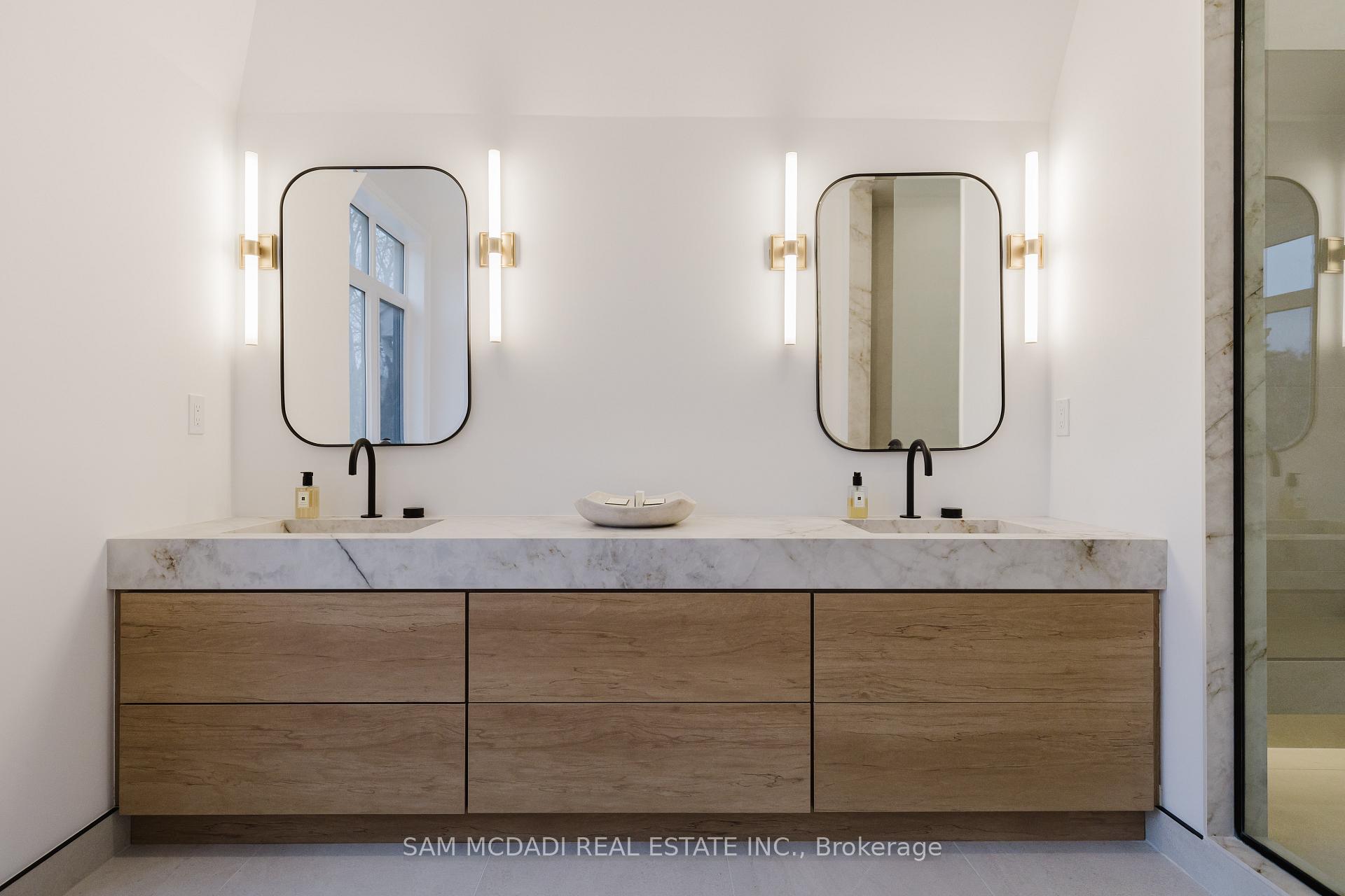 243 Prince George Crescent