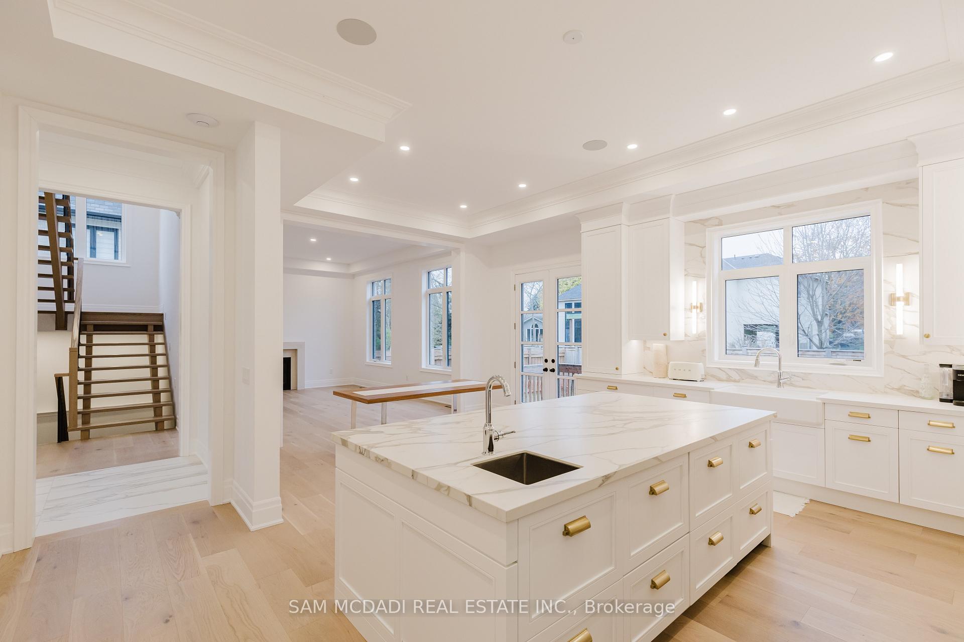 243 Prince George Crescent