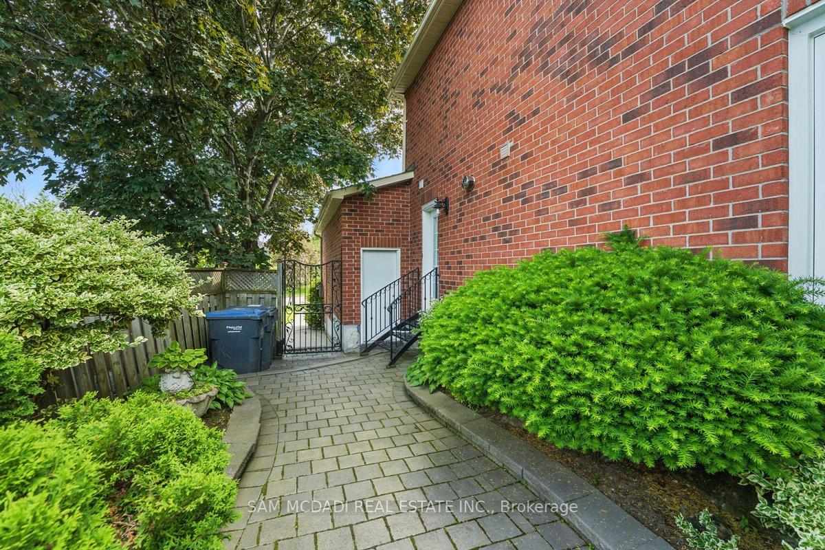 215 Anastasia Terrace