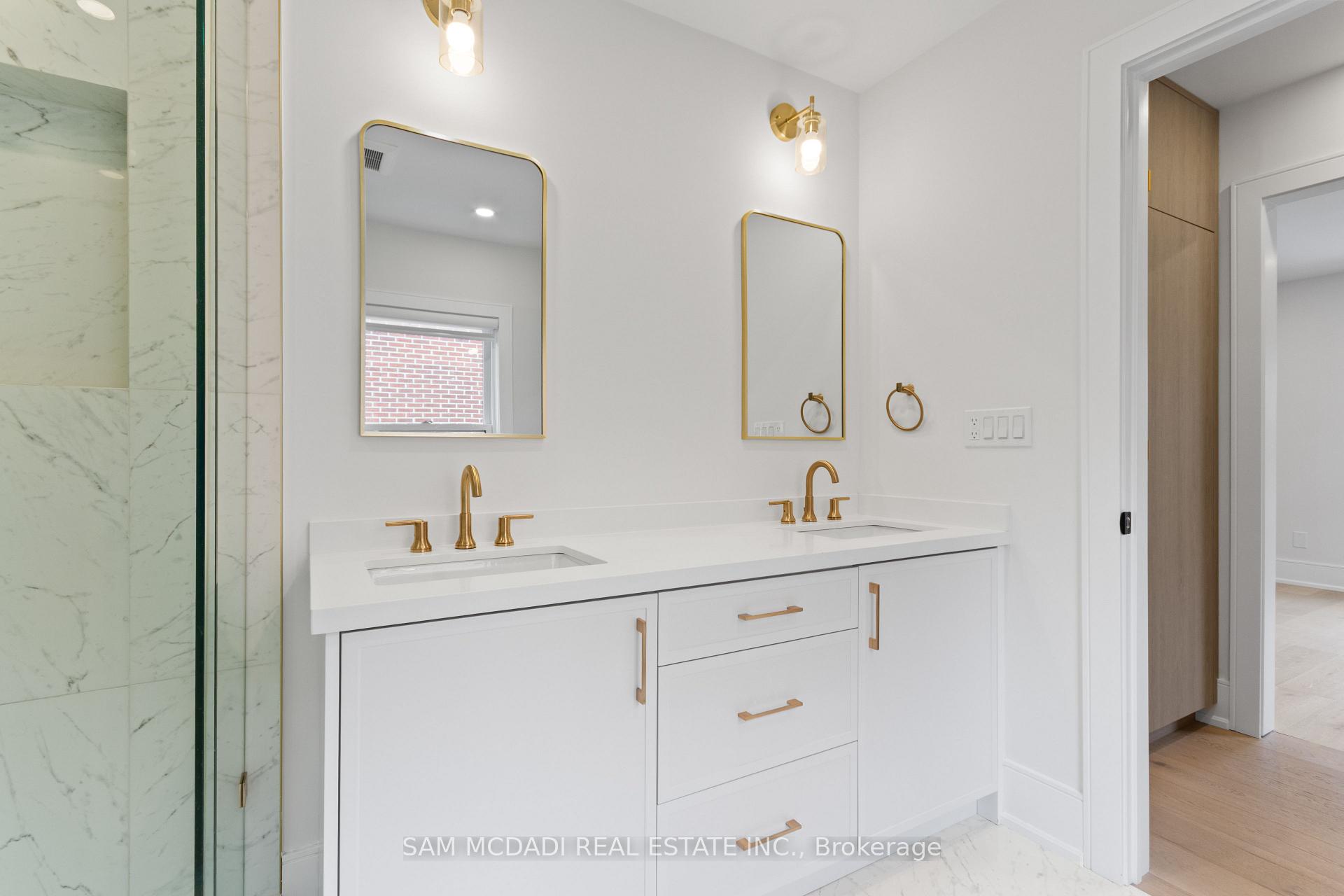 1882 Sherwood Forrest Circle