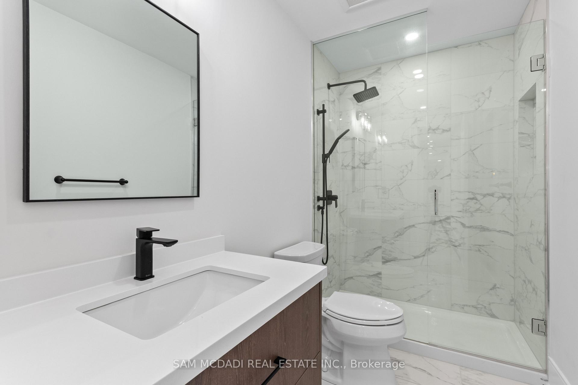 1882 Sherwood Forrest Circle