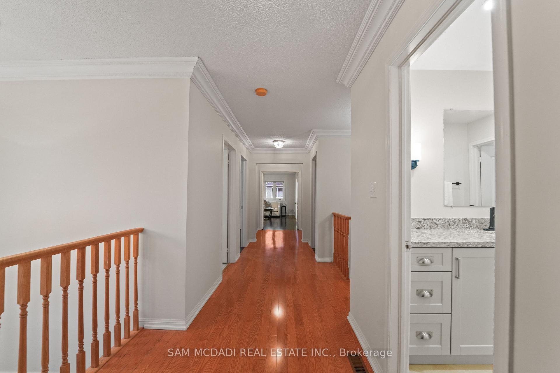 3619 Waterfall Crescent