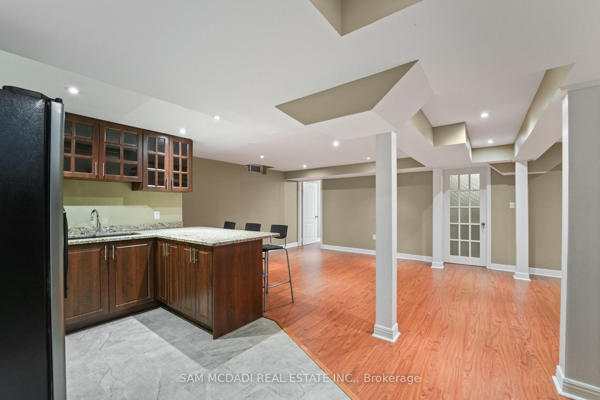 3619 Waterfall Crescent