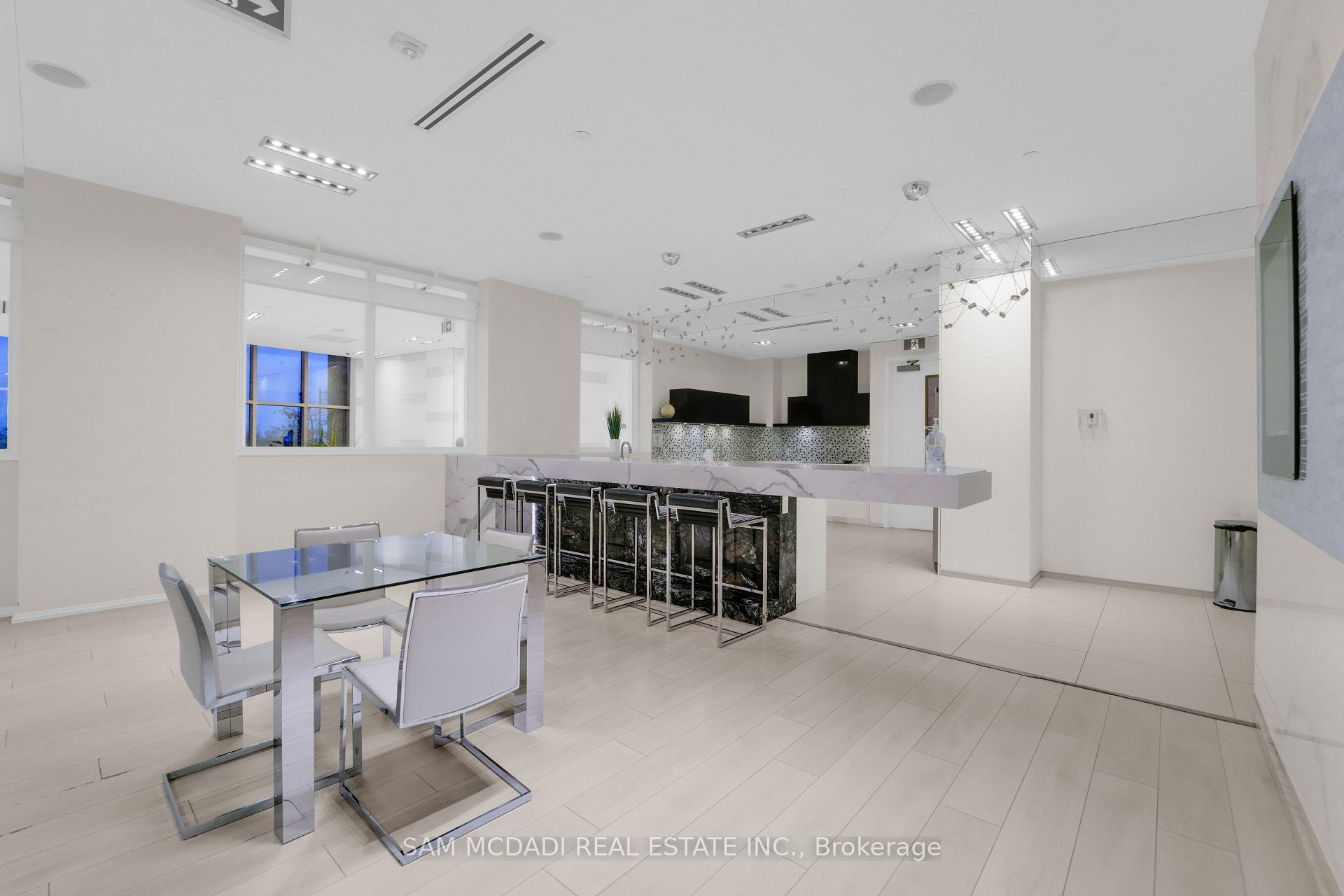 110 Marine Parade Drive 1010