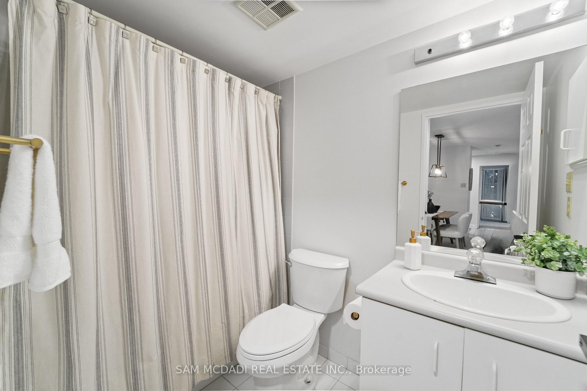 330 Rathburn Road W 305