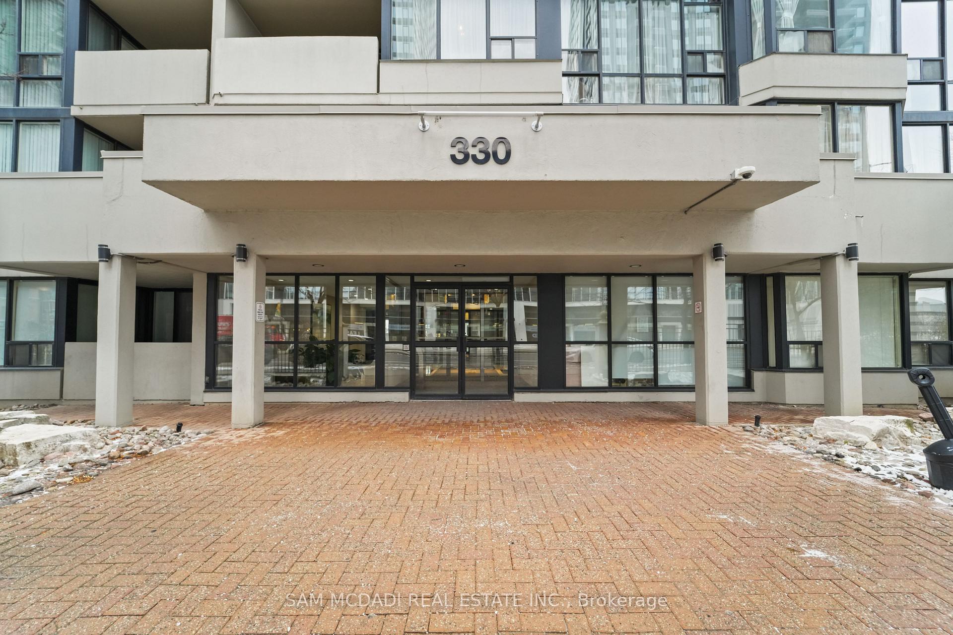 330 Rathburn Road W 305