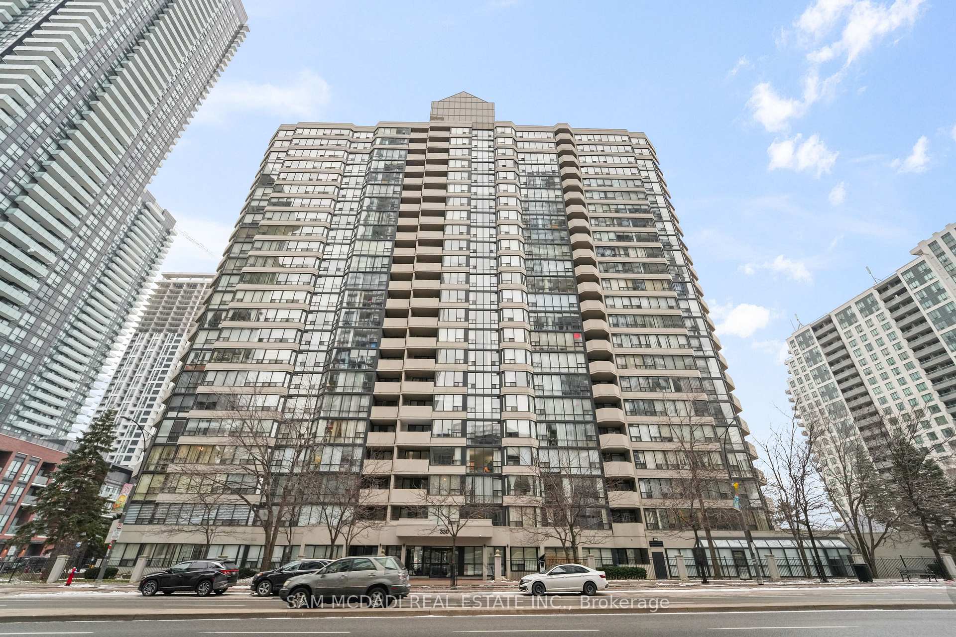 330 Rathburn Road W 305