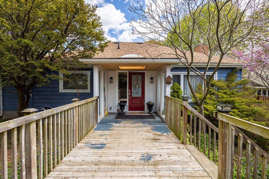 1730 Sunningdale Bend