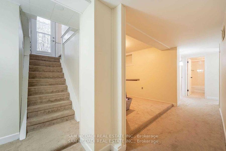 1730 Sunningdale Bend