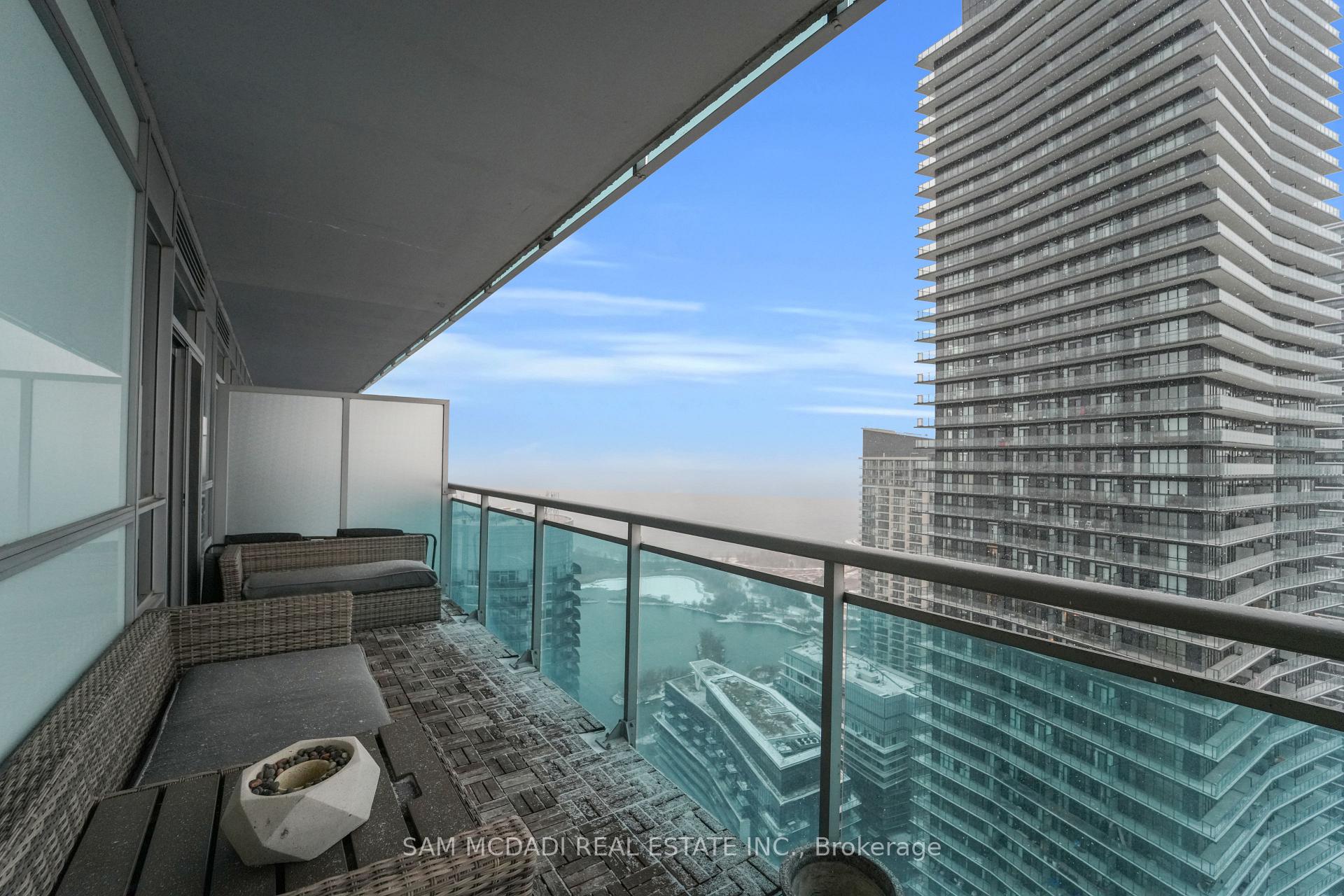 16 Brookers Lane PH1