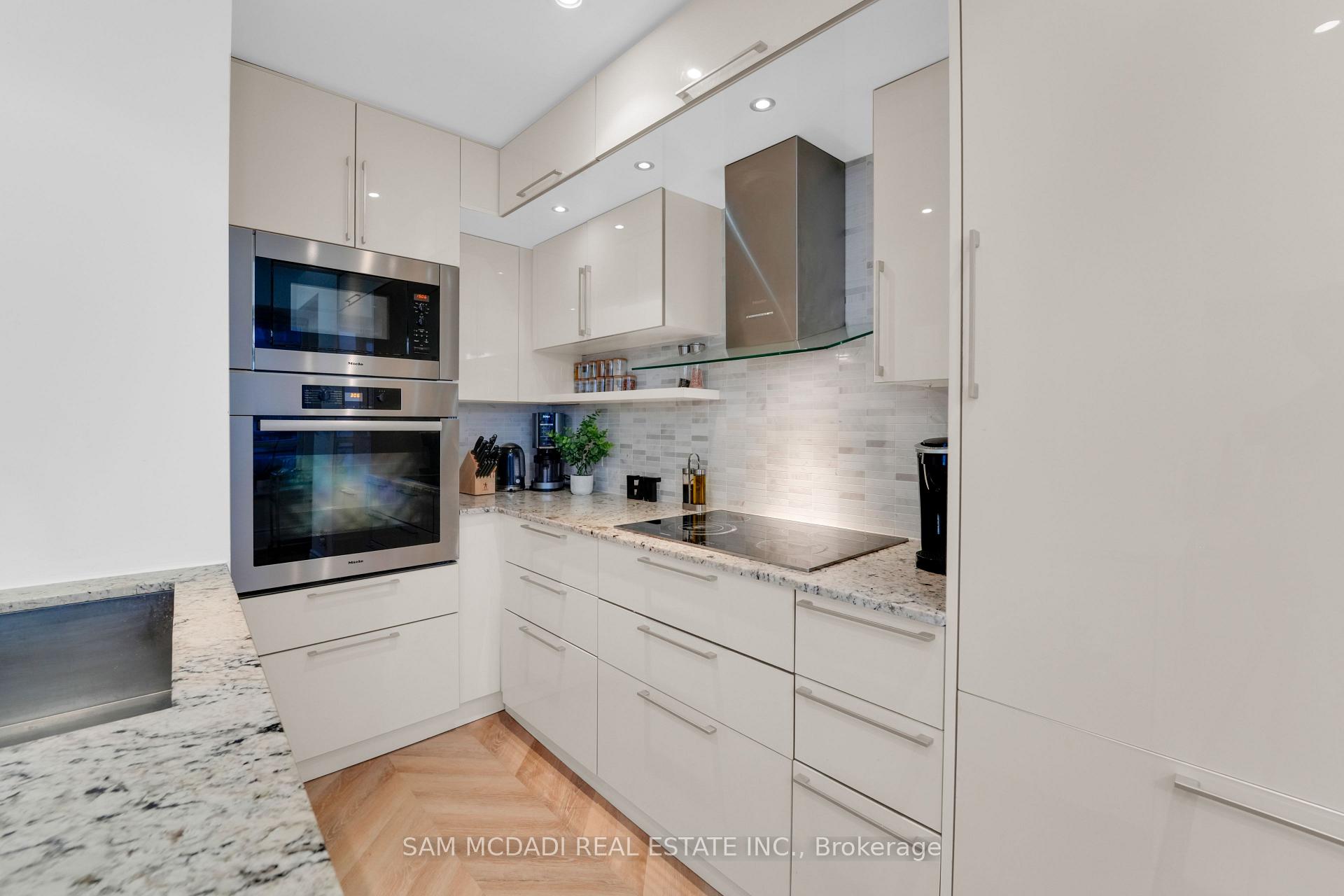 16 Brookers Lane PH1