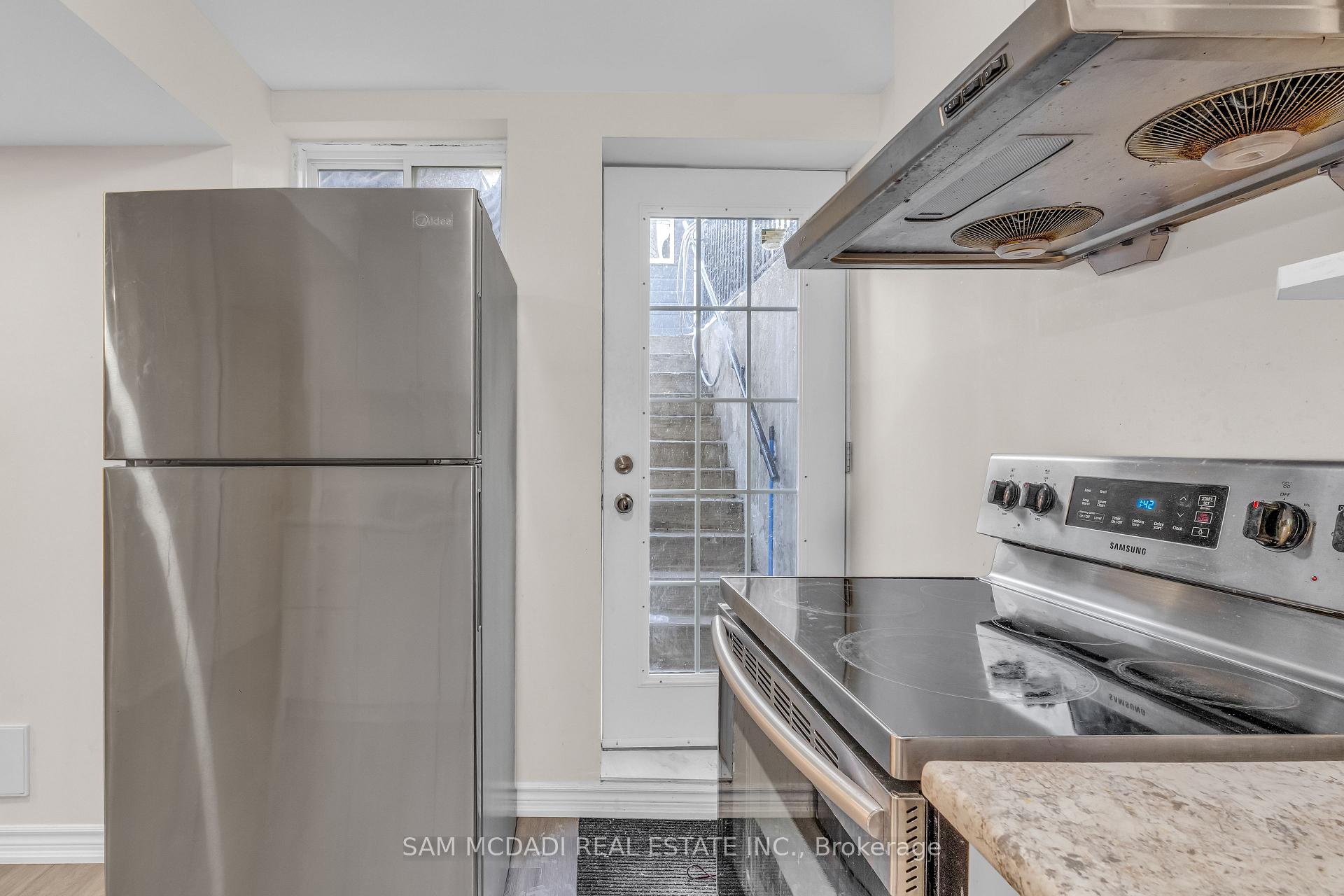 266 Cedric Terrace (LOWER)