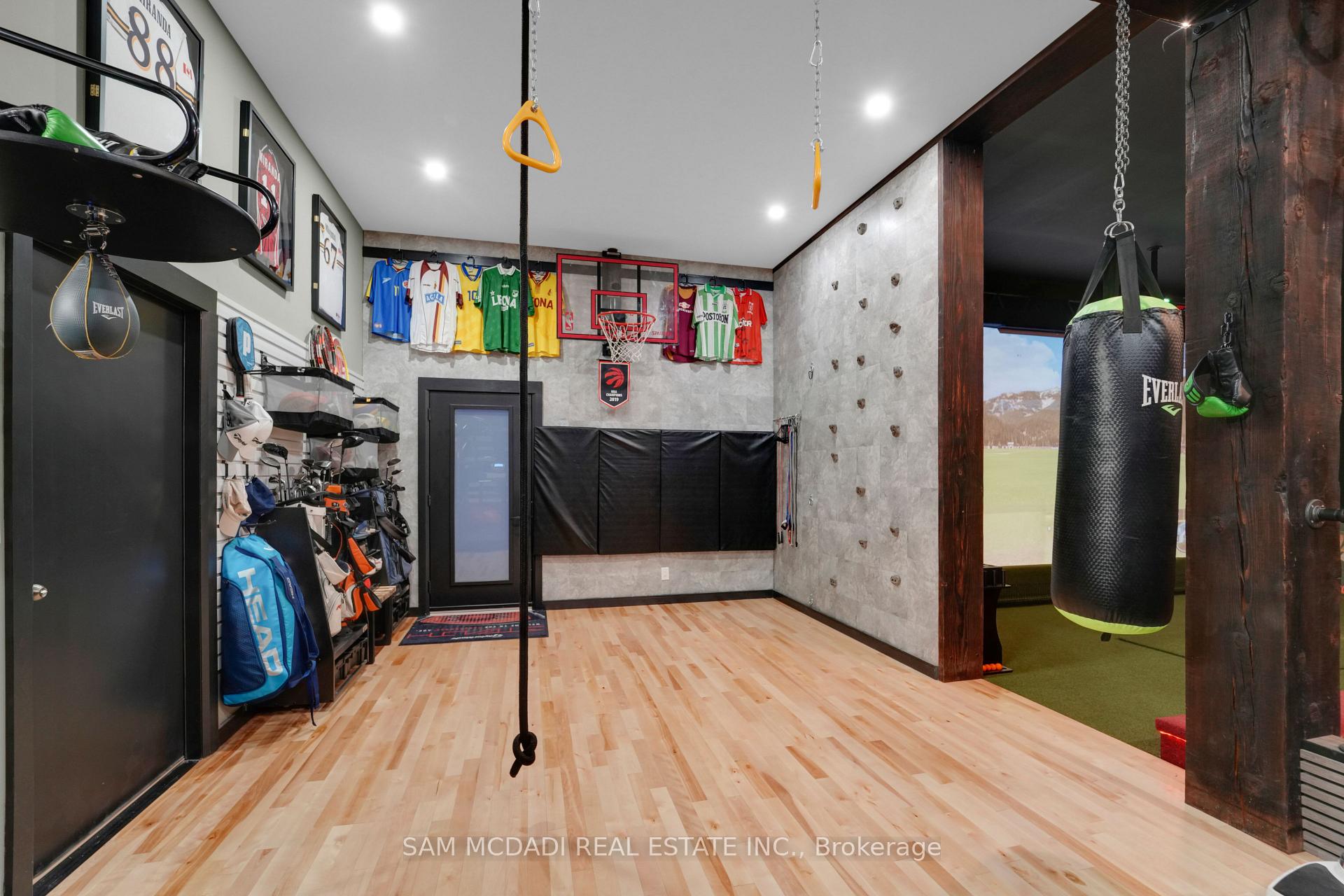 2084 Grand Boulevard