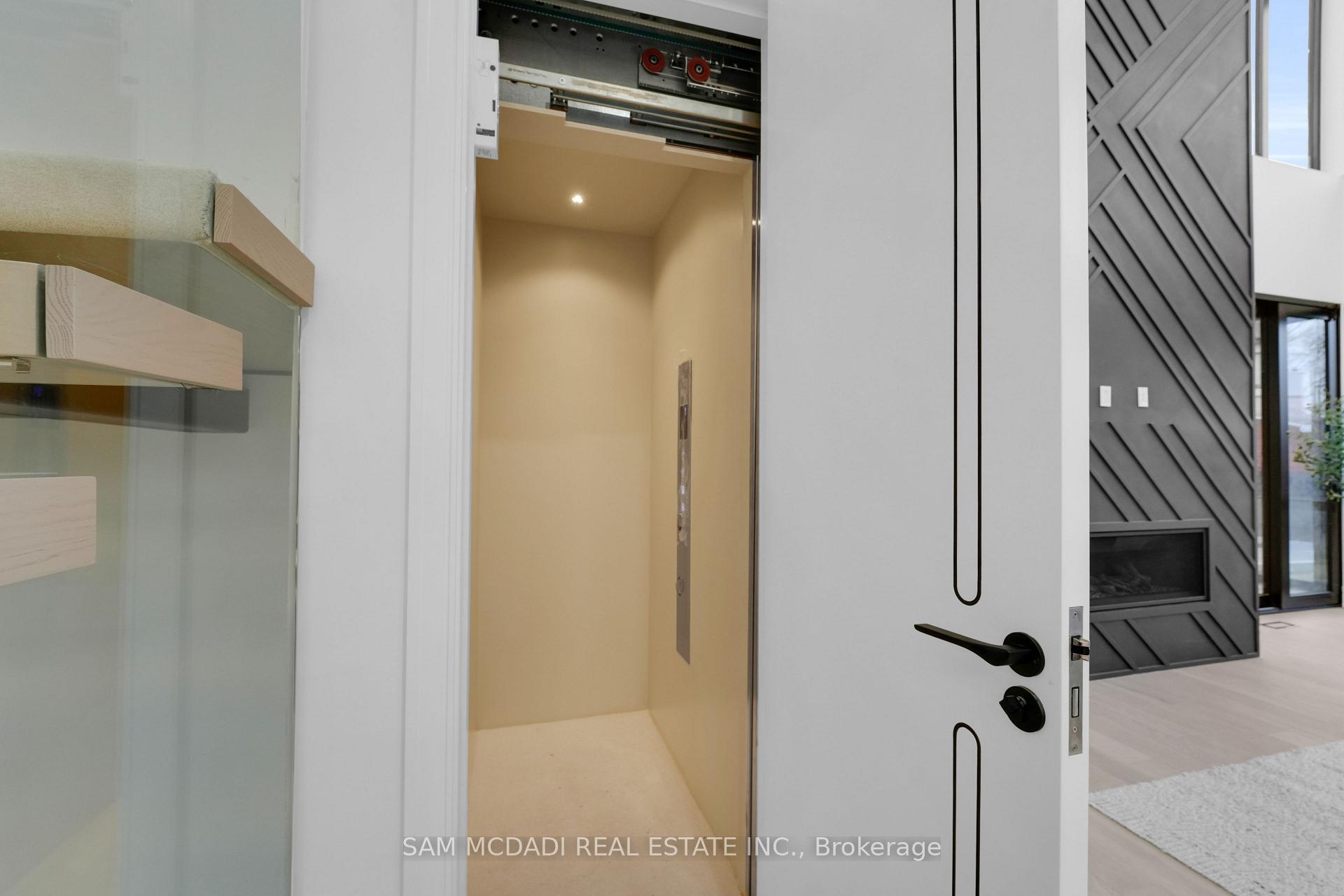 468 Saville Crescent