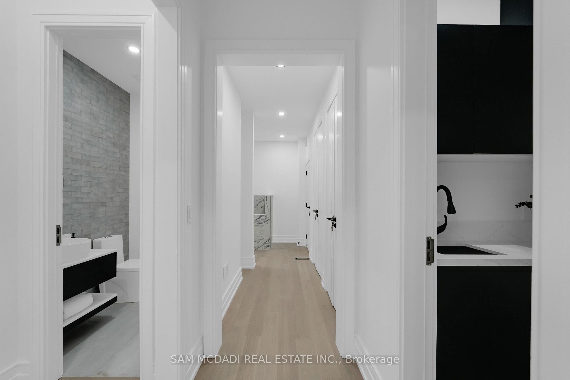 468 Saville Crescent