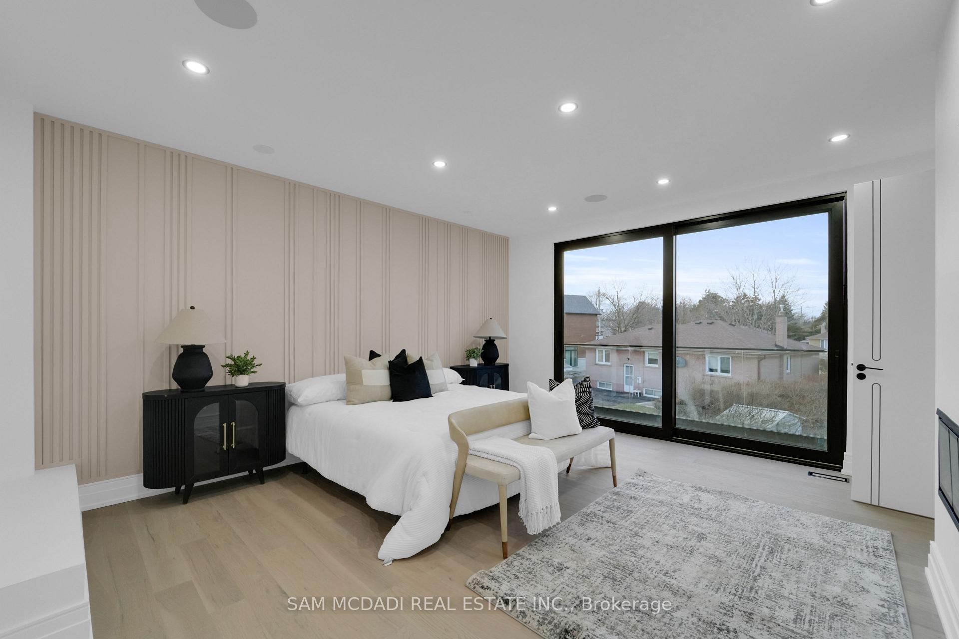 468 Saville Crescent